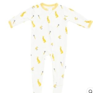 Kyte baby EASTER footie pajamas in hop bunny print • bamboo • 0-3 months NWT